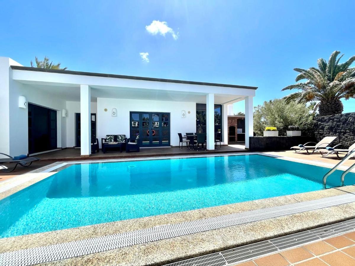 Villas Mamma Mia Pool Heat Private & Jacuzzi Playa Blanca  Exterior photo