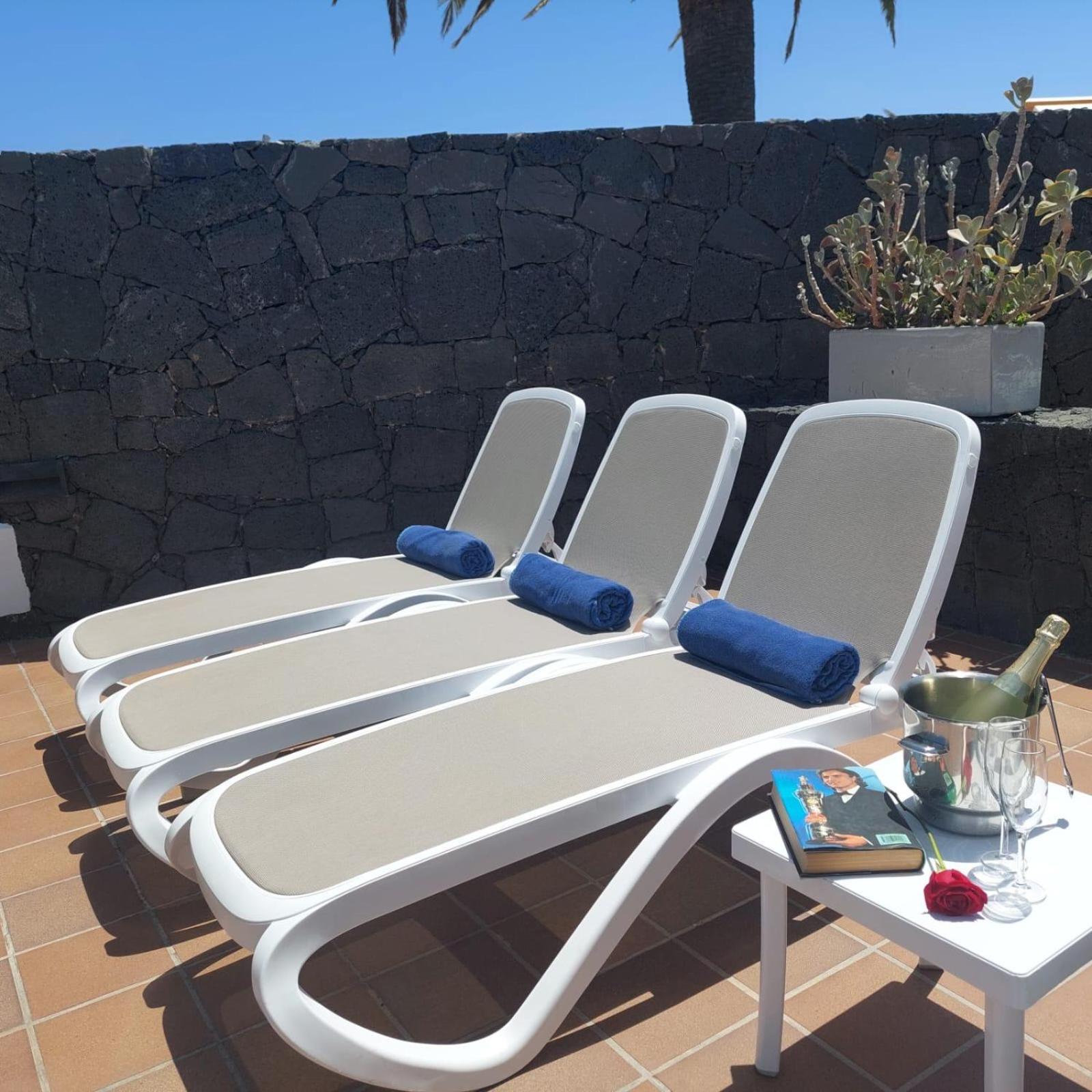 Villas Mamma Mia Pool Heat Private & Jacuzzi Playa Blanca  Exterior photo